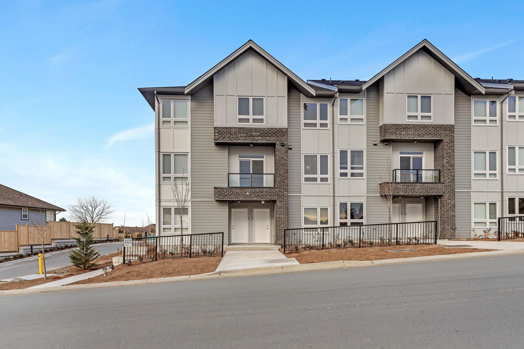 #2-3323 Rockhill Place - 1
